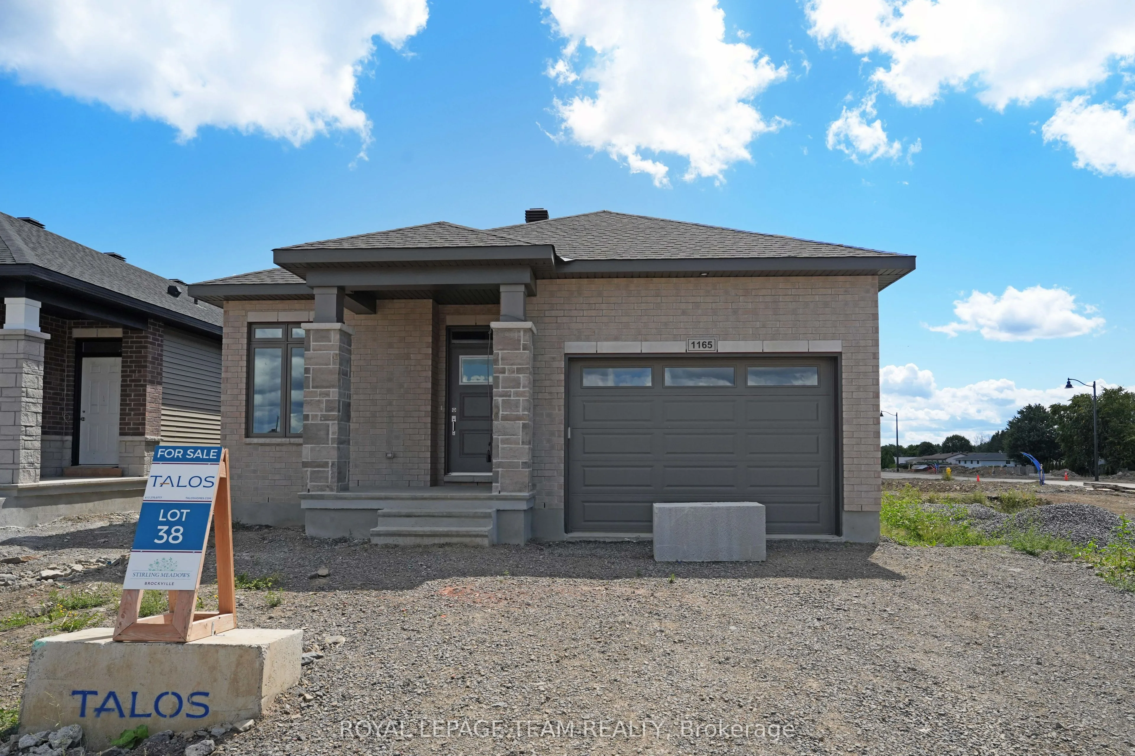 1165 Potter Drive, ON K6V 0G8