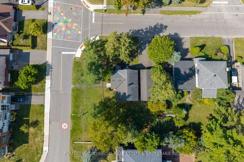 423 Ancaster Avenue, ON K2B 5B6