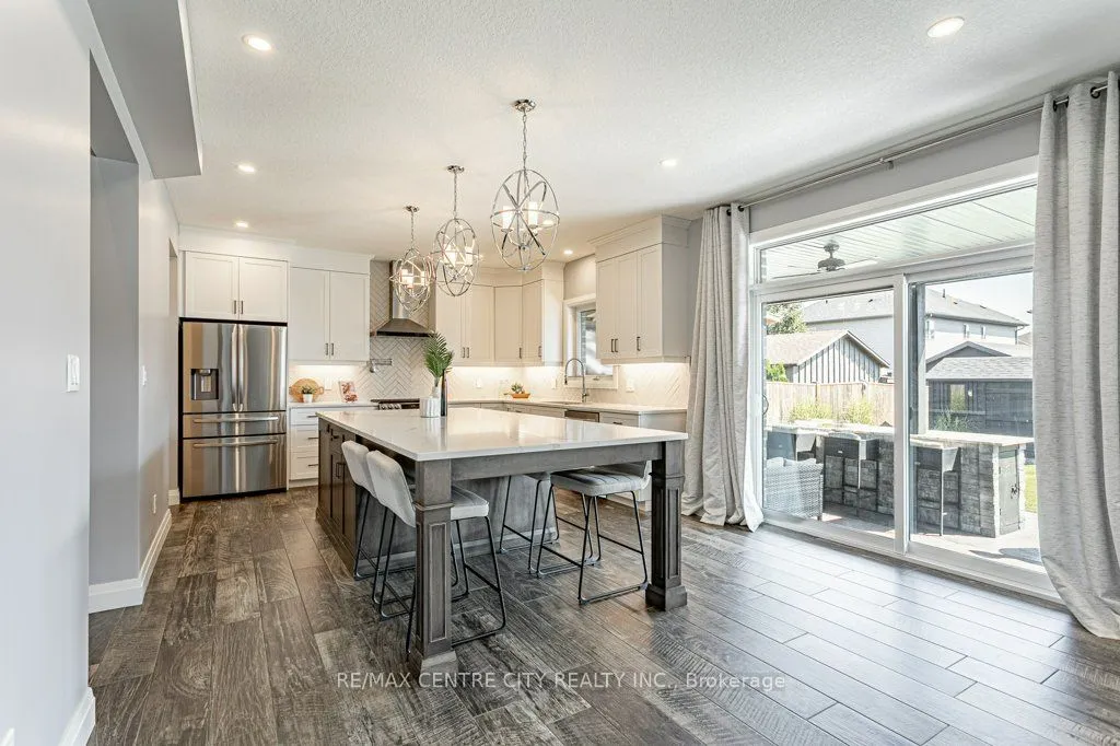 55 Fuller Drive, ON N5C 4H4