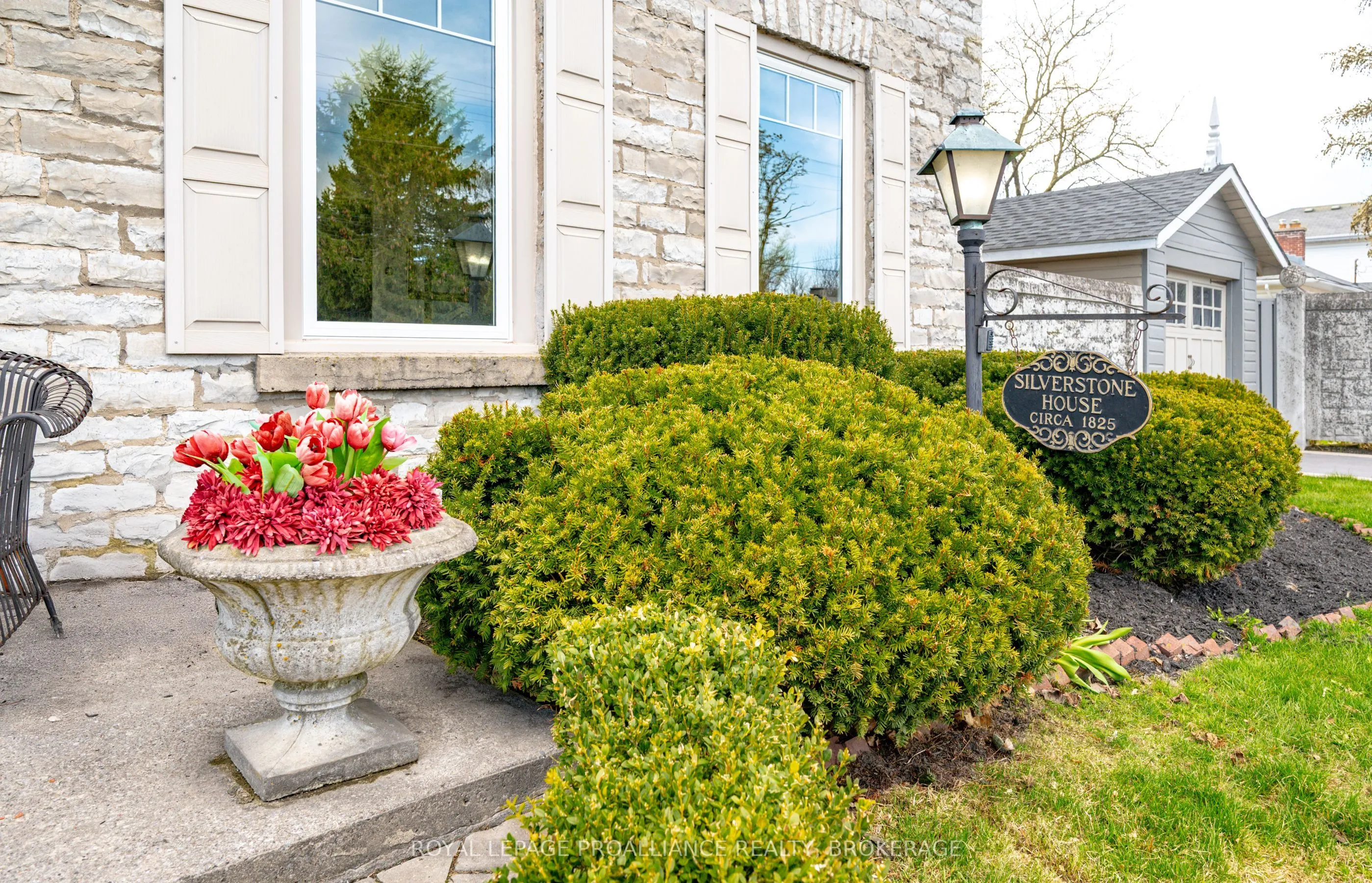 1863 Sydenham Road, ON K7L 4V4