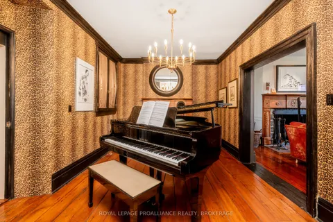 1863 Sydenham Road, ON K7L 4V4