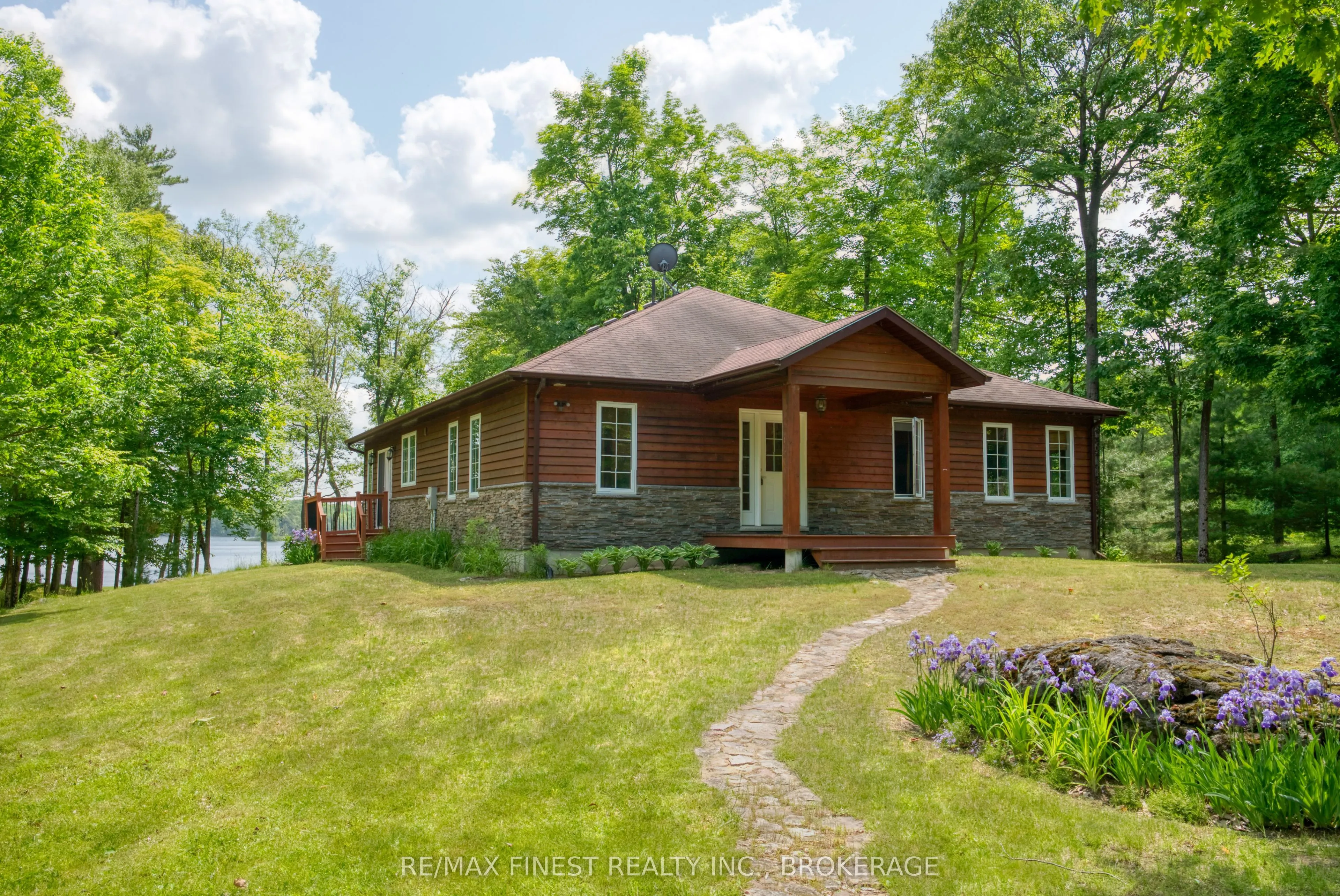 855A Crow Lake Road, ON K0H 2B0