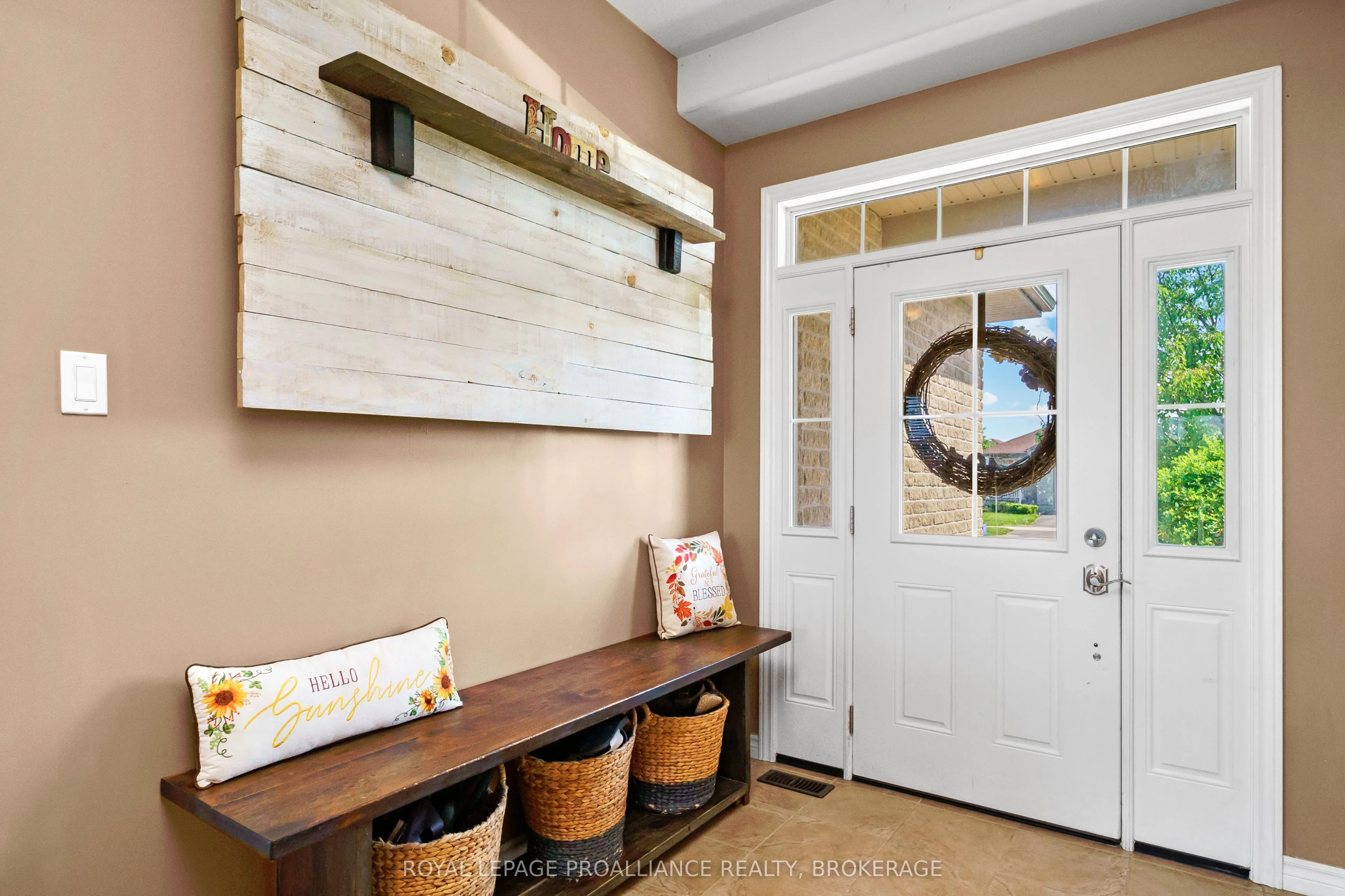 121 BLAKELY Street, ON K7N 0A3