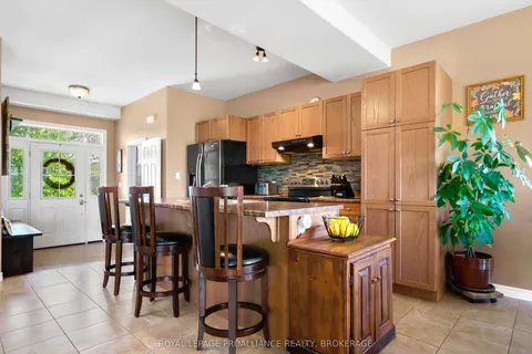 121 BLAKELY Street, ON K7N 0A3