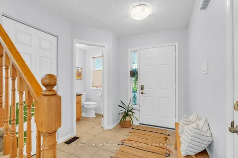 71 Waxwing Crescent, ON N1C 1E3