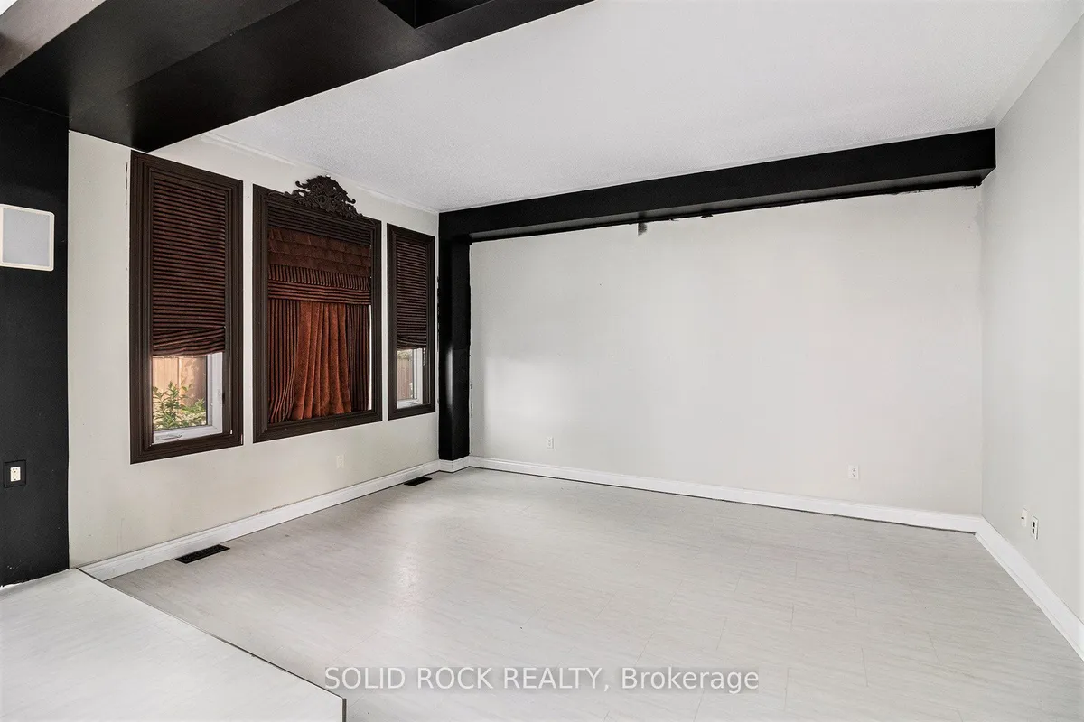 2121 Valin Street, ON K4A 4T5