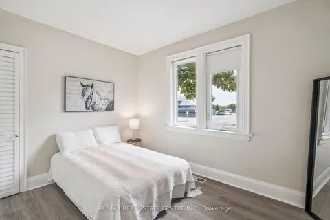 196 Silvercreek Parkway, ON N1H 3S7