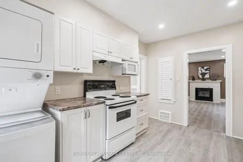 196 Silvercreek Parkway, ON N1H 3S7