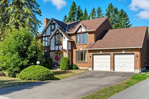 3 Red Oaks Trail, ON K2S 1E2