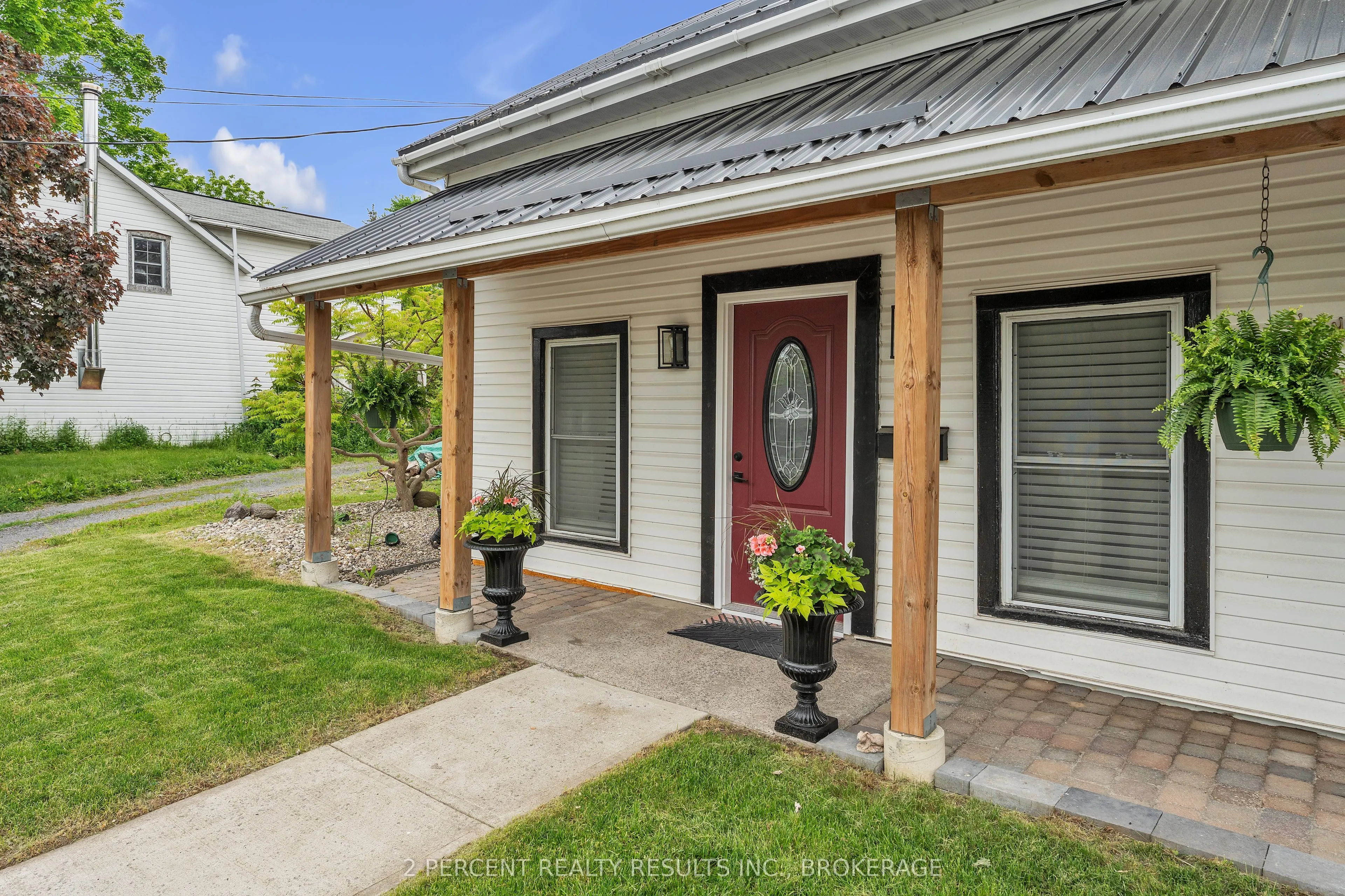 64 Palace Road, ON K7R 3B2