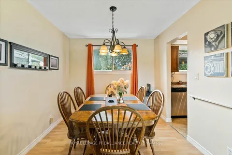 16 Centre Court, ON K0K 2C0