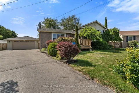 16 Centre Court, ON K0K 2C0