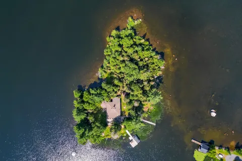 71 Northwoods Dr Island, ON P0H 1K0