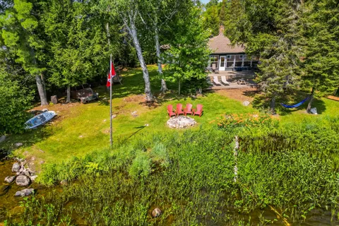 71 Northwoods Dr Island, ON P0H 1K0