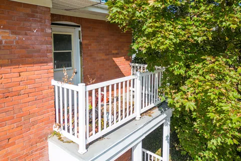 104 Sykes Street, ON N4L 1W9