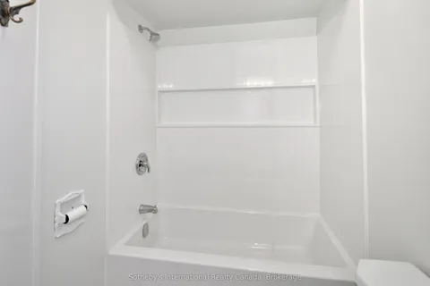 104 Sykes Street, ON N4L 1W9