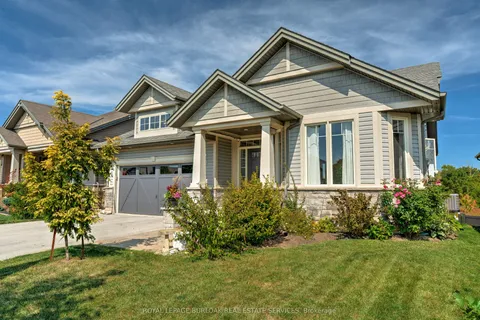 17 Manorwood Drive, ON L0R 2A0