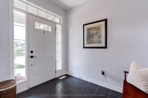 17 Manorwood Drive, ON L0R 2A0