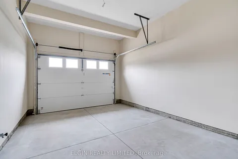 8 Columbus Court, ON N5P 0E5