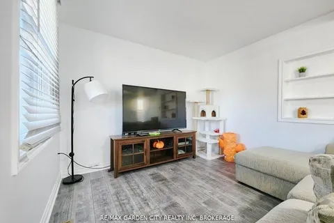 43 ST GEORGE Street, ON L2M 5P5