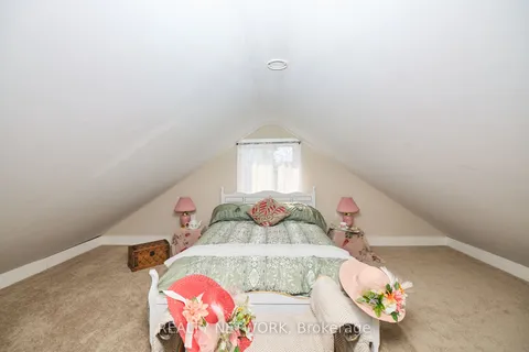 30 McAlpine Avenue, ON L3B 1T8