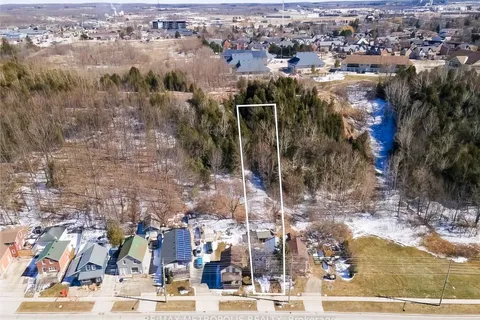 2195 3rd Avenue, ON N4K 2M5