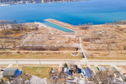 2195 3rd Avenue, ON N4K 2M5