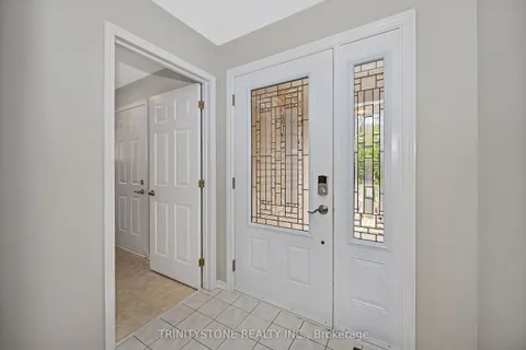 6127 Abbott Street, ON K2S 1V5