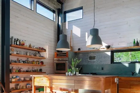 1 Station Road, ON K0K 1J0