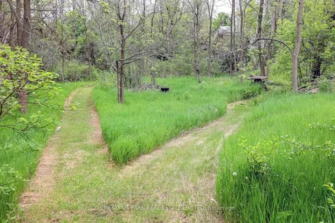 1 Station Road, ON K0K 1J0