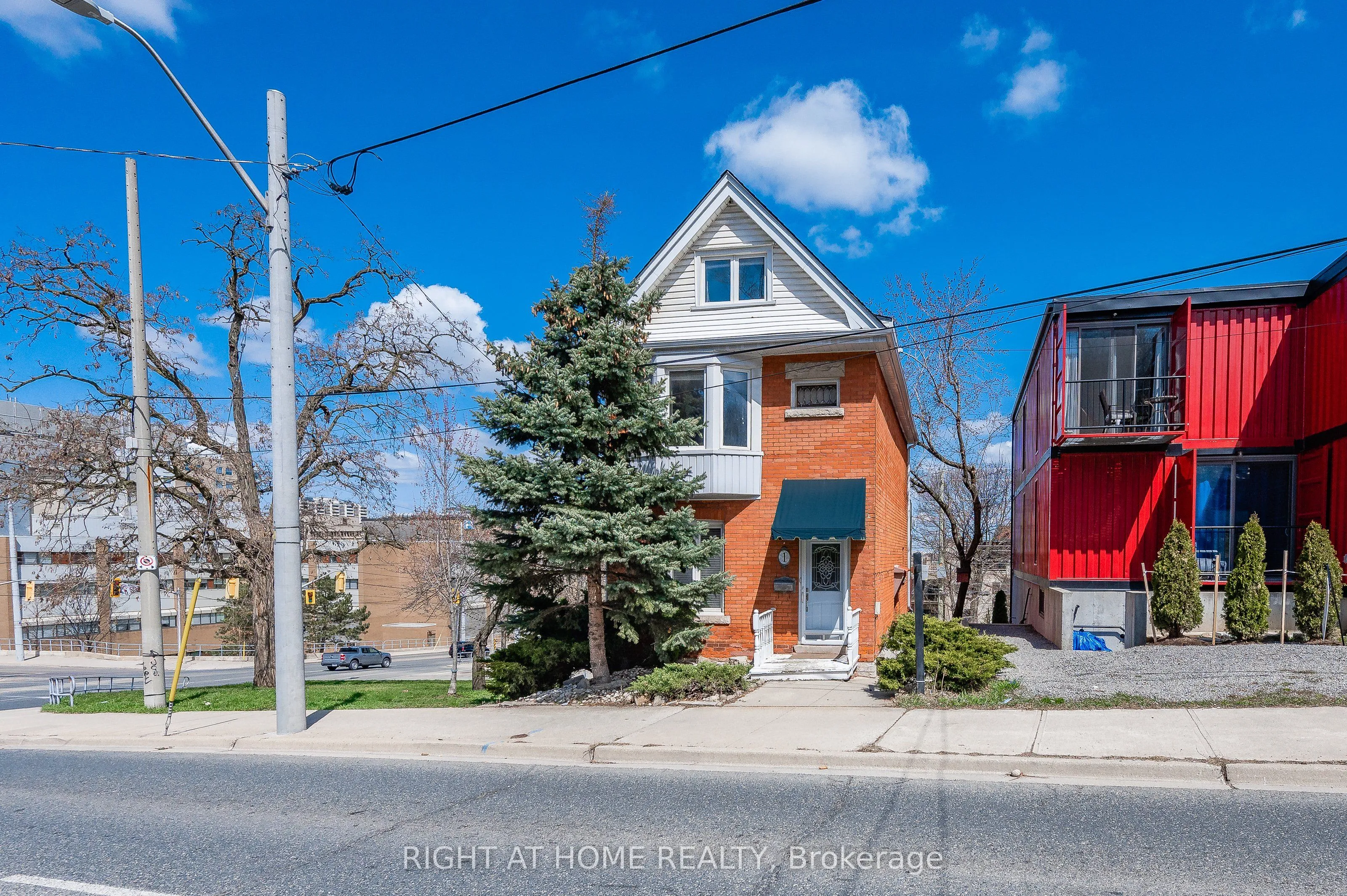 1 Arkledun Avenue, ON L8N 2H4