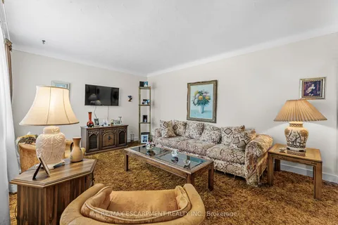 323 North Cayuga Street, ON N1A 1P4