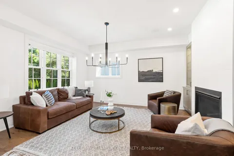 320 Hillcrest Road, ON K1M 0J6