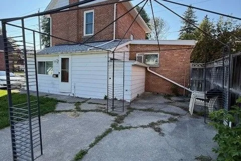 1803 4TH Avenue, ON N4K 4X9