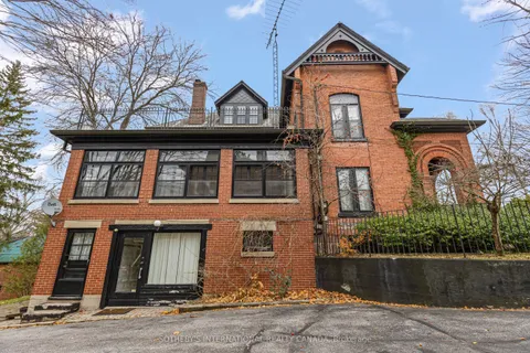 28 Bedford Street, ON L1A 1W3