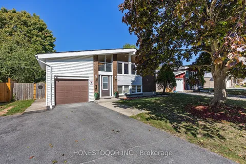 172 Casterton Avenue, ON K7M 1R5