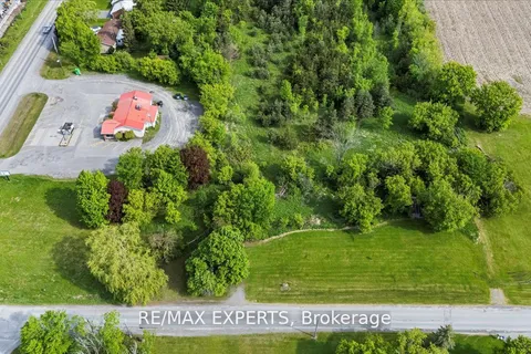 19 Vanluven Road, ON K7R 3L2