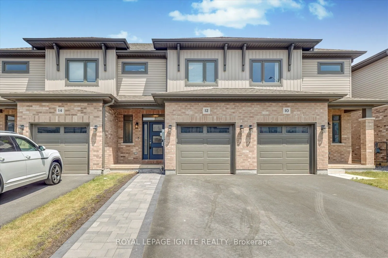 12 Otonabee Street, ON K8N 0T3