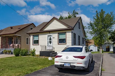 59 Hamilton Street, ON L2S 1K8