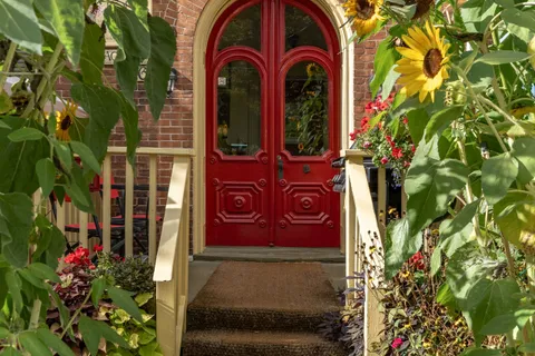 56 Mary Street, ON K0K 2T0