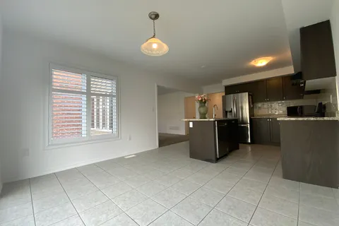 10 Beatty Avenue, ON L3B 0E9