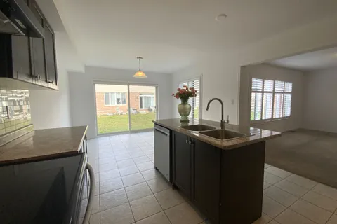 10 Beatty Avenue, ON L3B 0E9