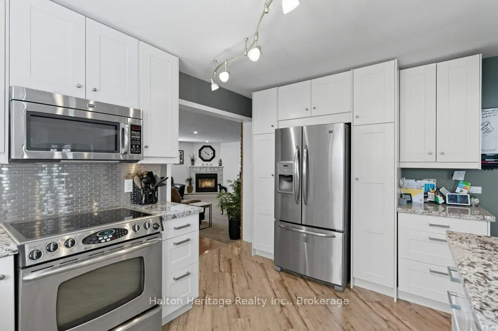 478 East 37th Street, ON L8V 4B9