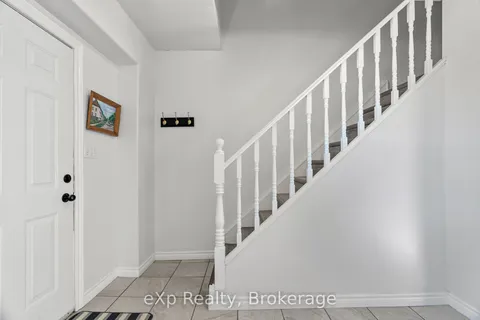 63 Guelph Street, ON N5A 3W7