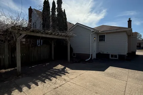 11 Garnet Street, ON L2M 5E6