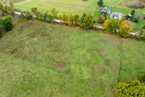 PT 1 McAndrews Road, ON K0G 1X0