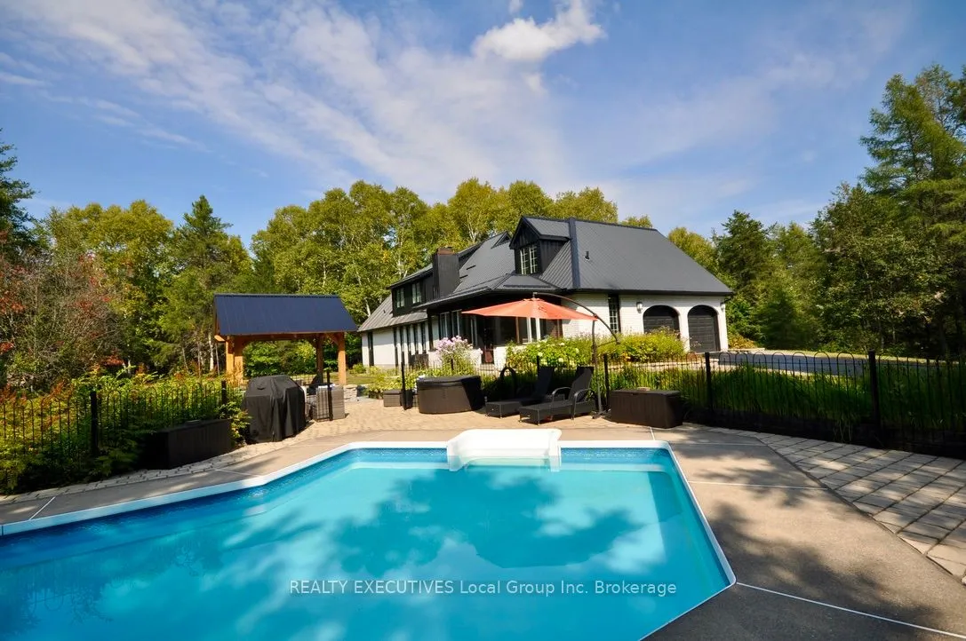 1 Springdale Drive, ON P1B 8G2