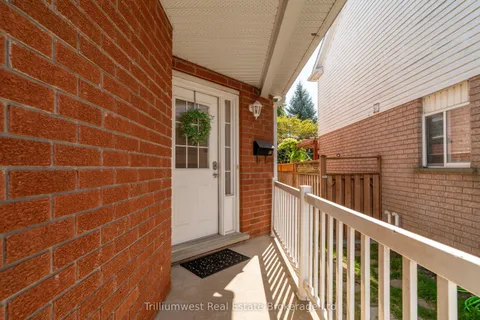 12 McCurdy Road, ON N1G 4Y6