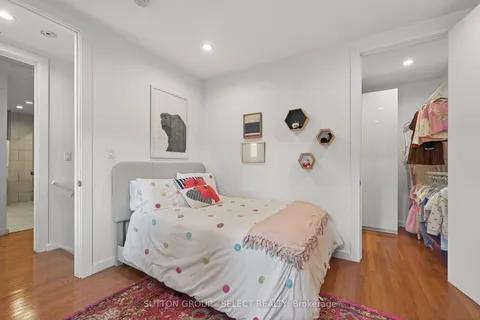 930 WELLINGTON Street, ON N6A 3S9