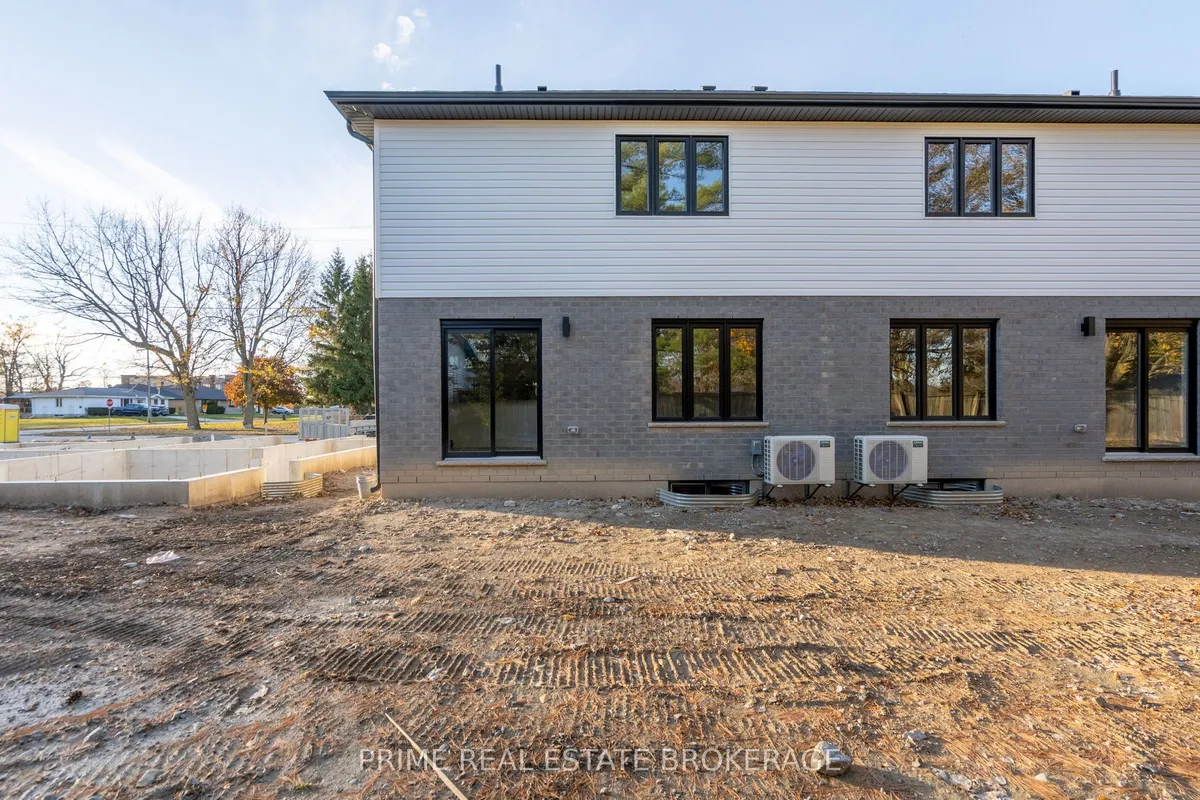 177 Chestnut Street, ON N0M 2J0